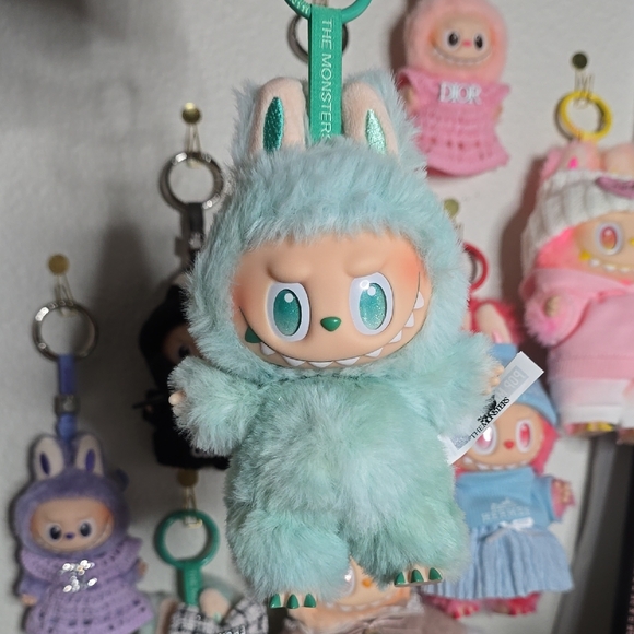 LABUBU The Monsters Big Into Energy -  Serenity - Picture 2 of 5